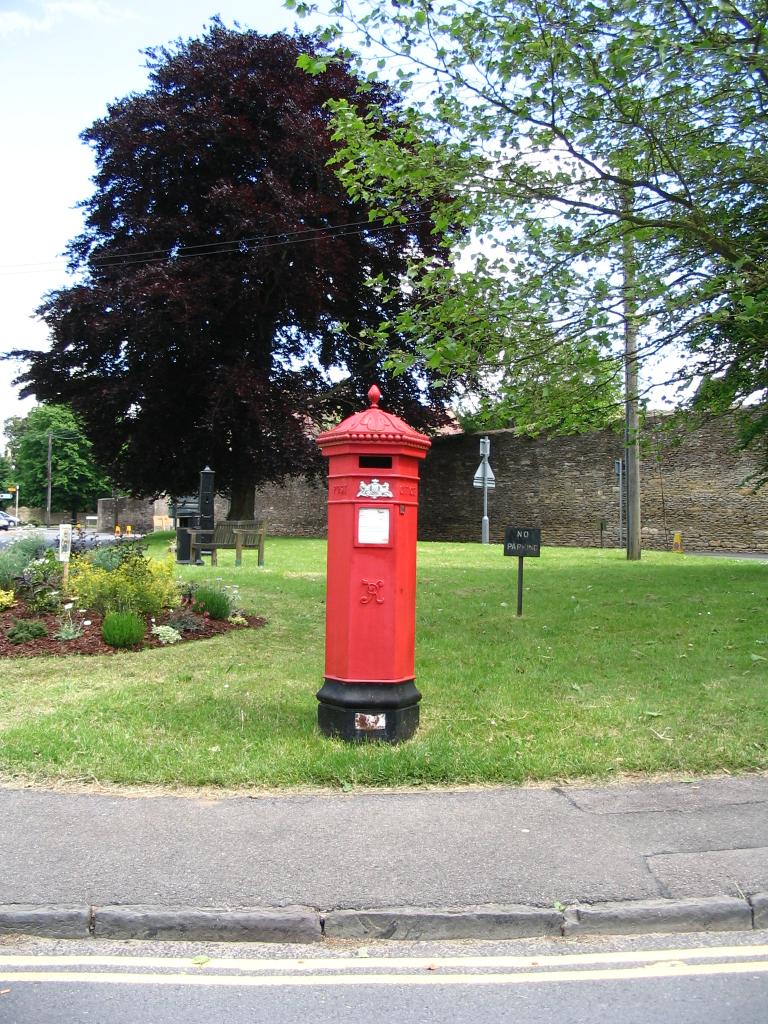 IMG_0885 || Canon Powe/5.4 - 16.2mm@5 | 1/400s | f2.8 | ISO50 || 2005-05-30 06:27:52