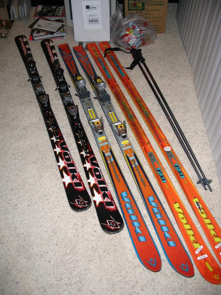 I Bought Some Skis... || Canon Powe/5.4 - 16.2mm@5 | 1/60s | f2.8 | ISO68 || 2006-03-09 01:12:03